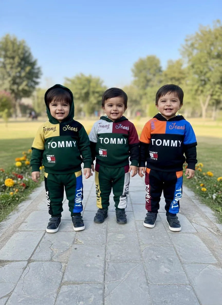 Boys Winter Tracksuit – 2 Sets (4 Pcs) | Warm Fleece | Printed | Samina Fashion